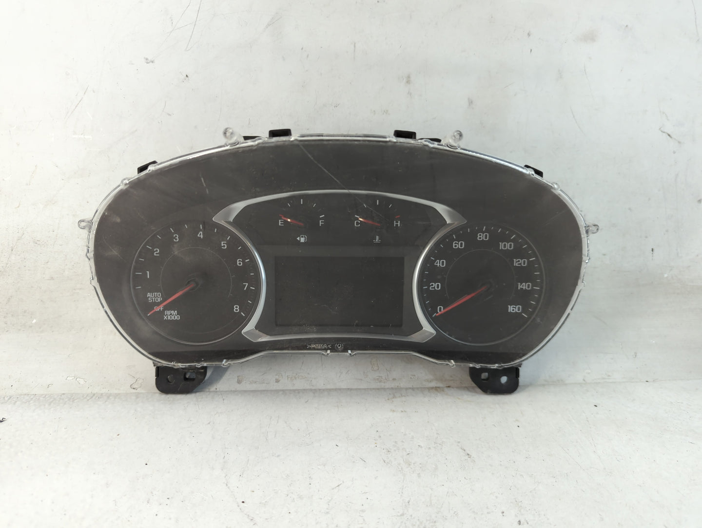 2019-2022 Chevrolet Equinox Instrument Cluster Speedometer Gauges P/N:84642813 Fits Fits 2019 2020 2021 2022 OEM Used Auto Parts - Oemusedautoparts1.com