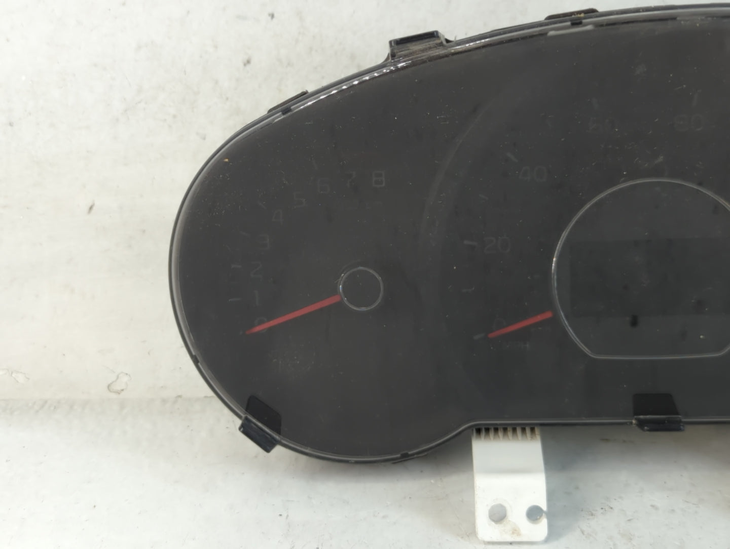 2017-2019 Kia Soul Instrument Cluster Speedometer Gauges P/N:94006-B2720 Fits Fits 2017 2018 2019 OEM Used Auto Parts - Oemusedautoparts1.com