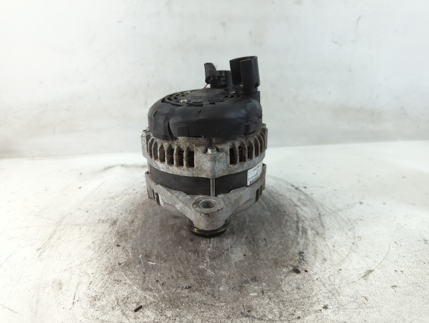 2014-2017 Fiat 500 Alternator Replacement Generator Charging Assembly Engine OEM P/N:51931432 Fits Fits 2014 2015 2016 2017 2018 OEM Used Auto Parts - Oemusedautoparts1.com