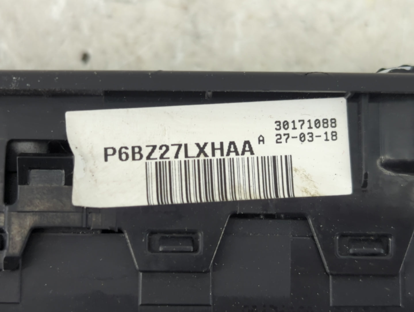 2018 Jeep Compass Master Power Window Switch Replacement Driver Side Left P/N:P6BZ27LXHAA Fits OEM Used Auto Parts - Oemusedautoparts1.com