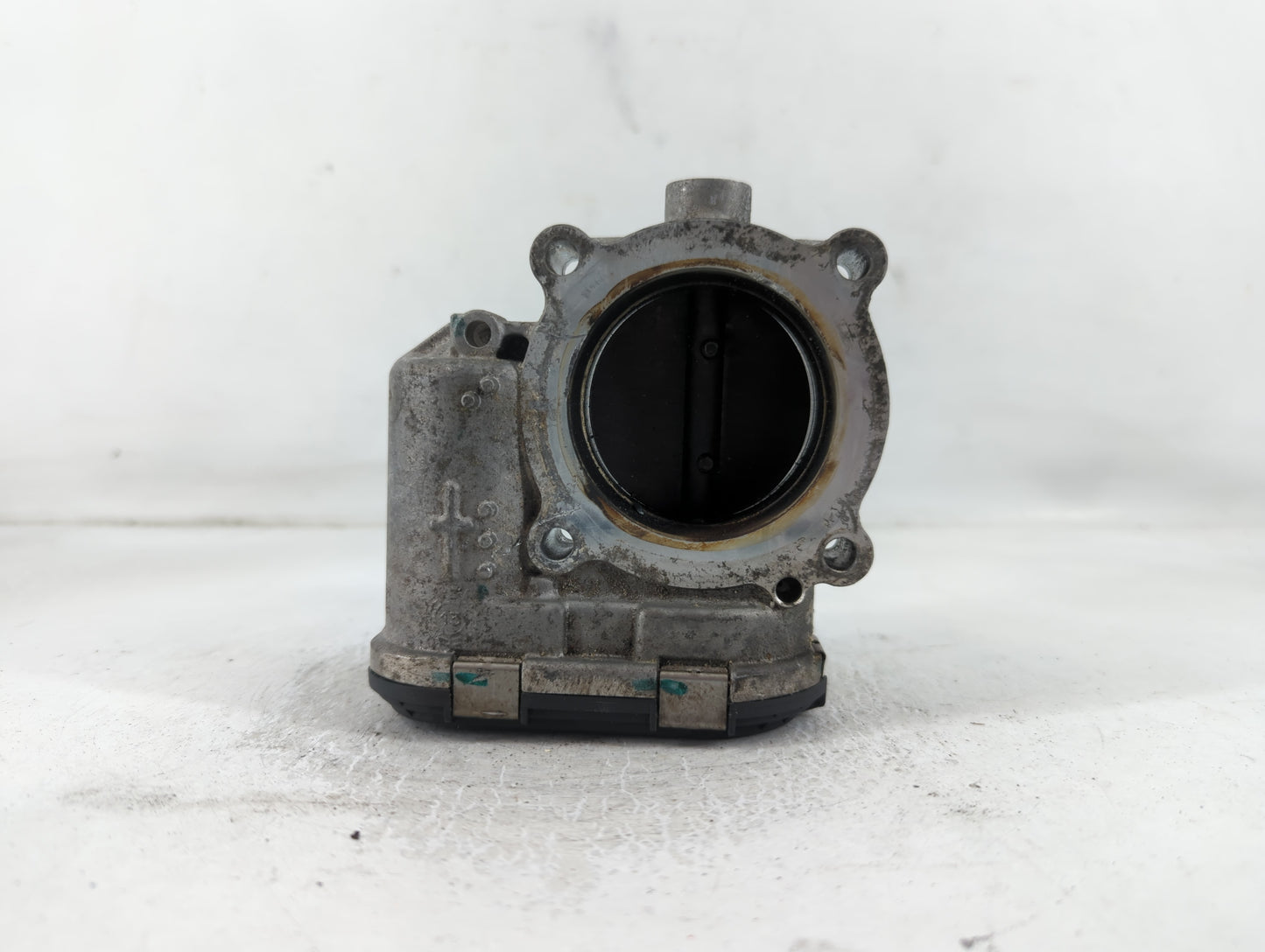 2014-2017 Volkswagen Jetta Throttle Body P/N:06K 133 062 E Fits Fits 2014 2015 2016 2017 OEM Used Auto Parts - Oemusedautoparts1.com
