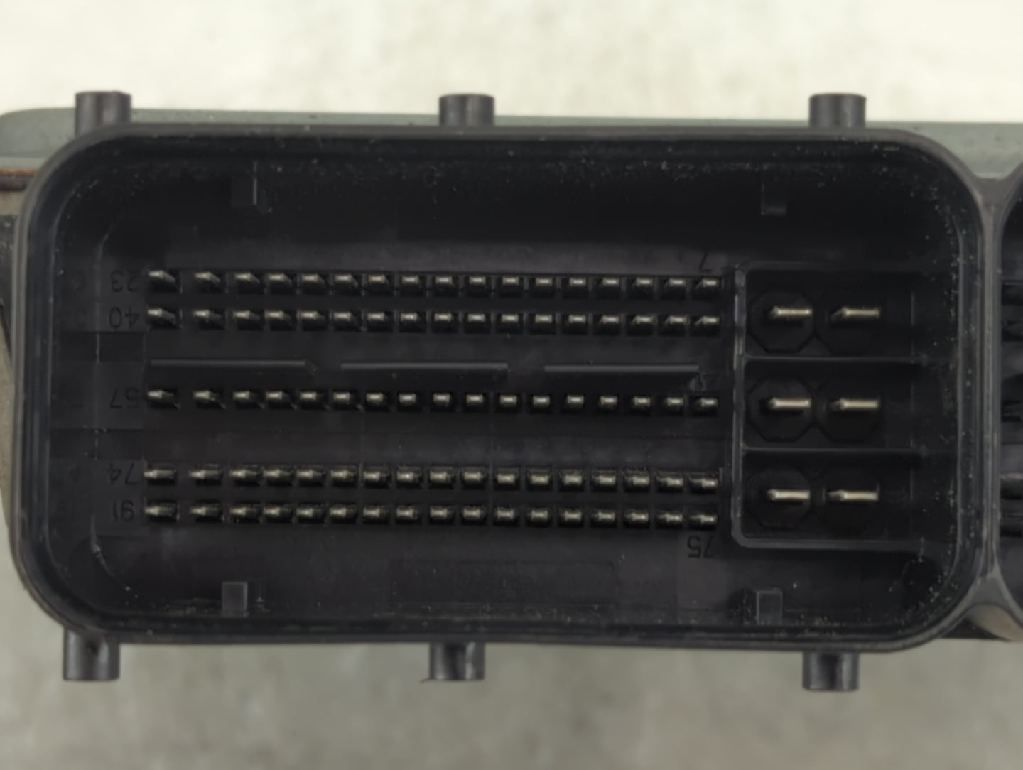 2016 Volkswagen Beetle PCM Engine Control Computer ECU ECM PCU OEM P/N:06K 907 425 C AG Fits OEM Used Auto Parts - Oemusedautoparts1.com
