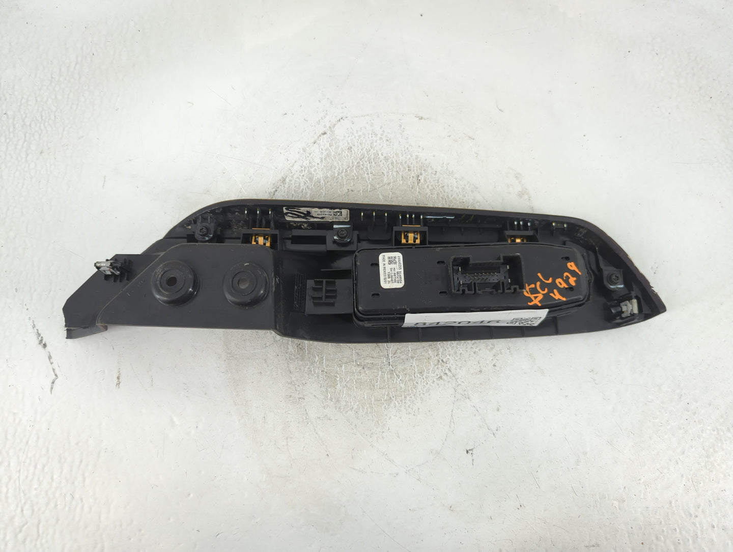 2017-2019 Gmc Acadia Master Power Window Switch Replacement Driver Side Left P/N:23326295 Fits Fits 2017 2018 2019 2020 OEM Used Auto Parts - Oemusedautoparts1.com