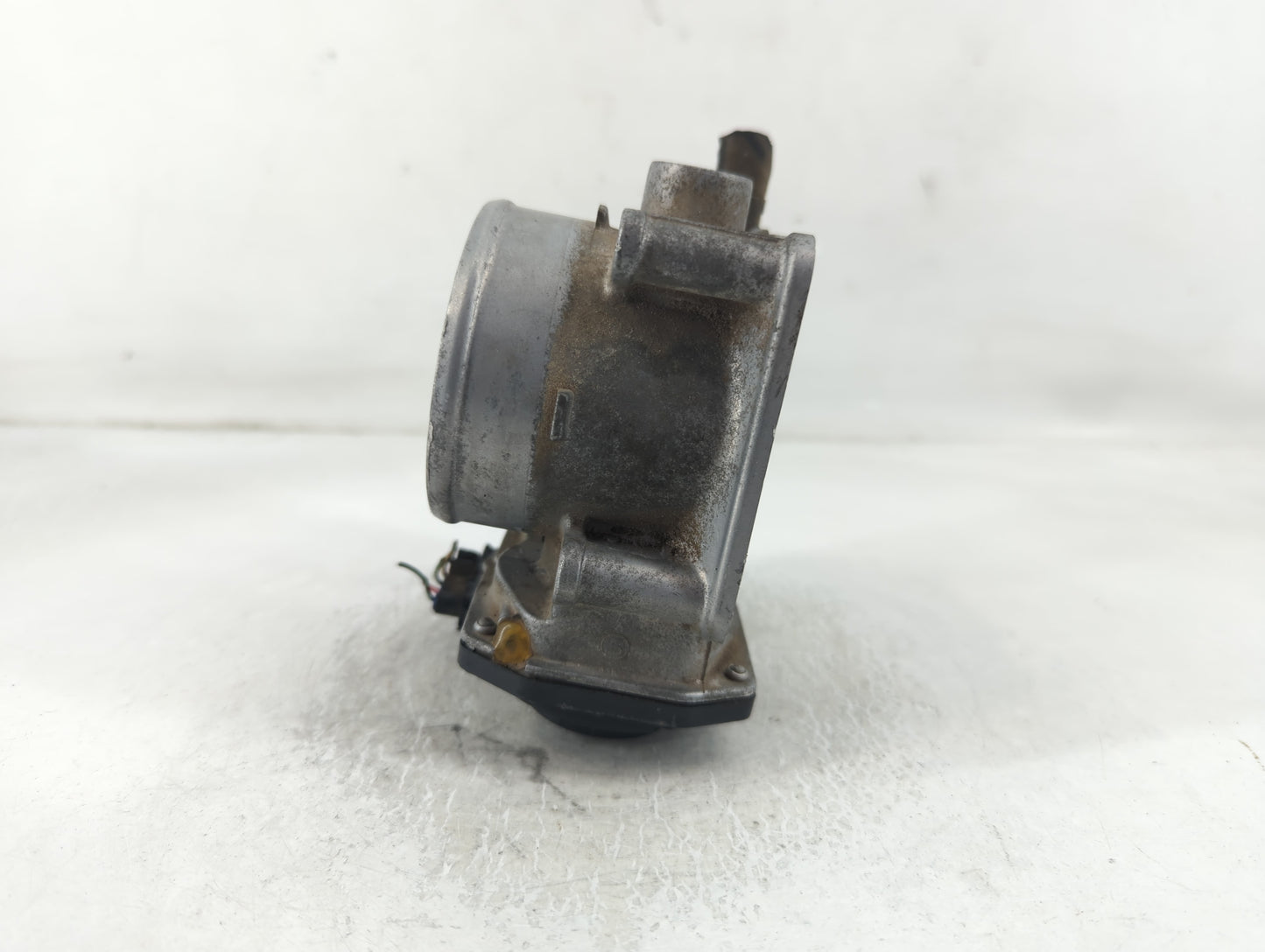 2003-2009 Toyota 4runner Throttle Body P/N:32030-31010 Fits Fits 2003 2004 2005 2006 2007 2008 2009 2010 2011 2012 2013 2014 2015 OEM Used Auto Parts - Oemusedautoparts1.com