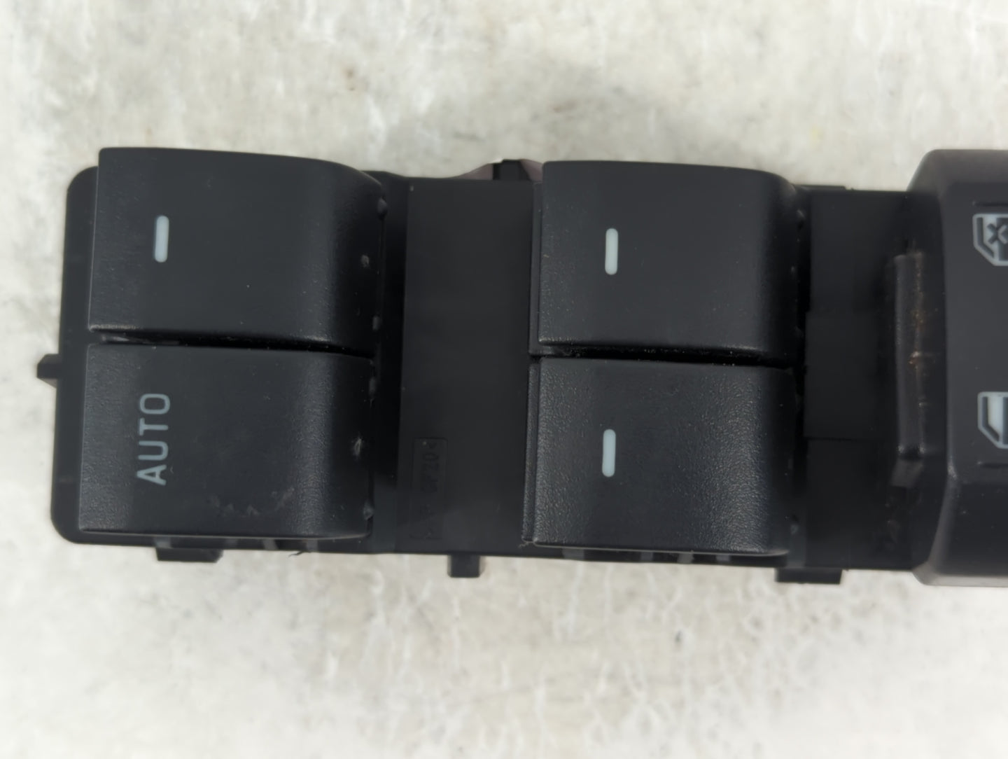 2008-2010 Ford F-250 Master Power Window Switch Replacement Driver Side Left P/N:8L8T-14540-ACW Fits OEM Used Auto Parts - Oemusedautoparts1.com