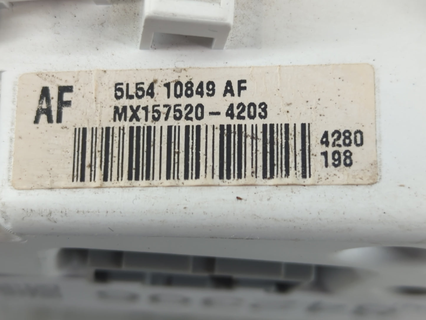 2008 Chrysler Town & Country Instrument Cluster Speedometer Gauges P/N:MX157520-4203 5L54 10849 AF Fits OEM Used Auto Parts - Oemusedautoparts1.com