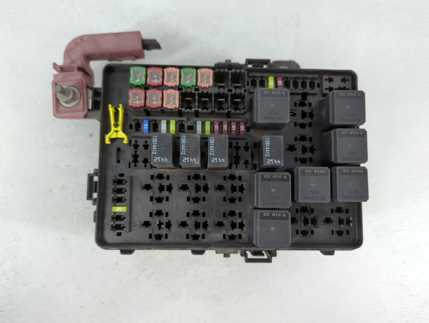 2020 Chrysler 300 Fusebox Fuse Box Panel Relay Module P/N:P68427040AC Fits OEM Used Auto Parts - Oemusedautoparts1.com