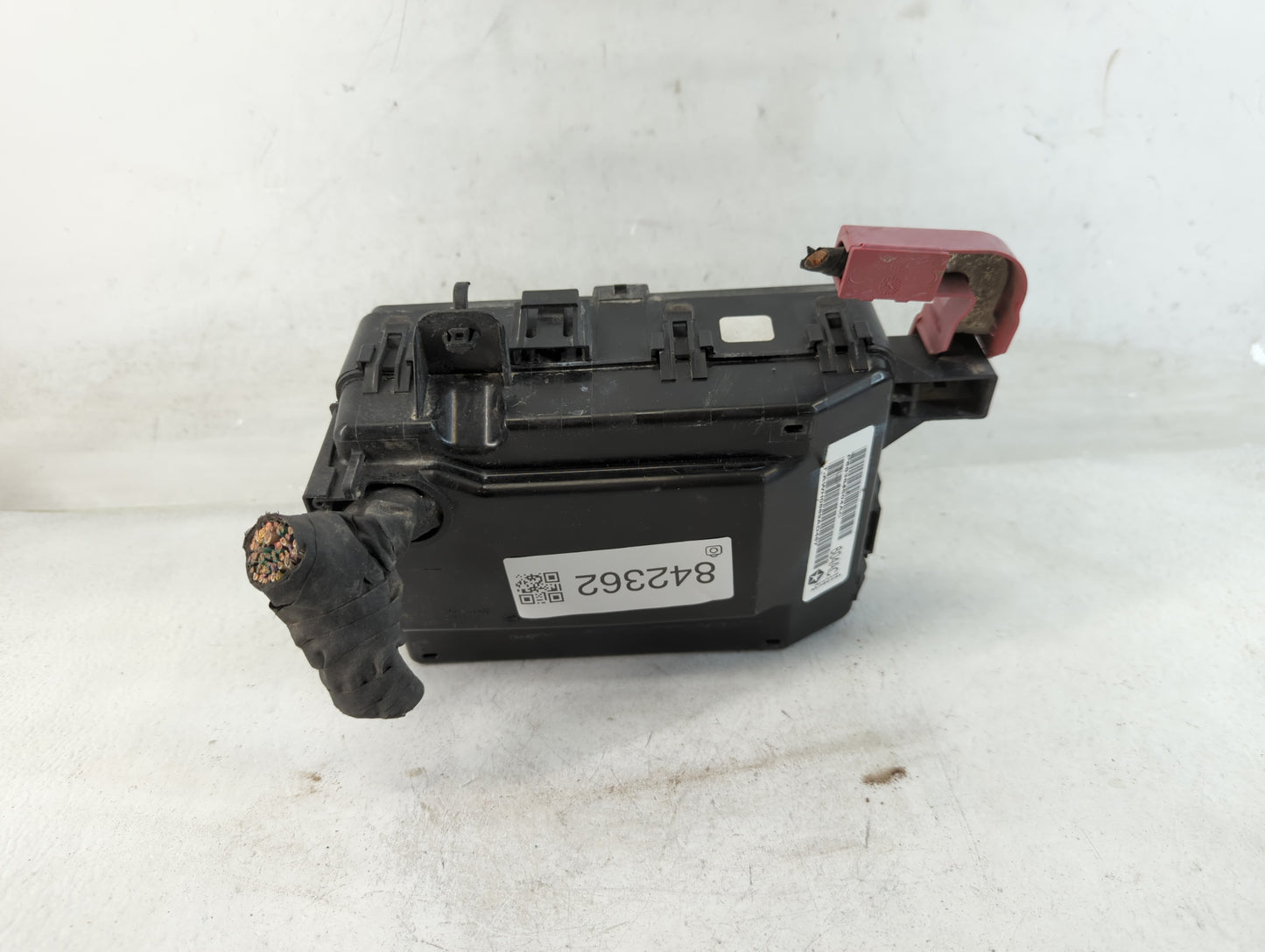 2019 Dodge Challenger Fusebox Fuse Box Panel Relay Module P/N:P68384604AC Fits OEM Used Auto Parts - Oemusedautoparts1.com