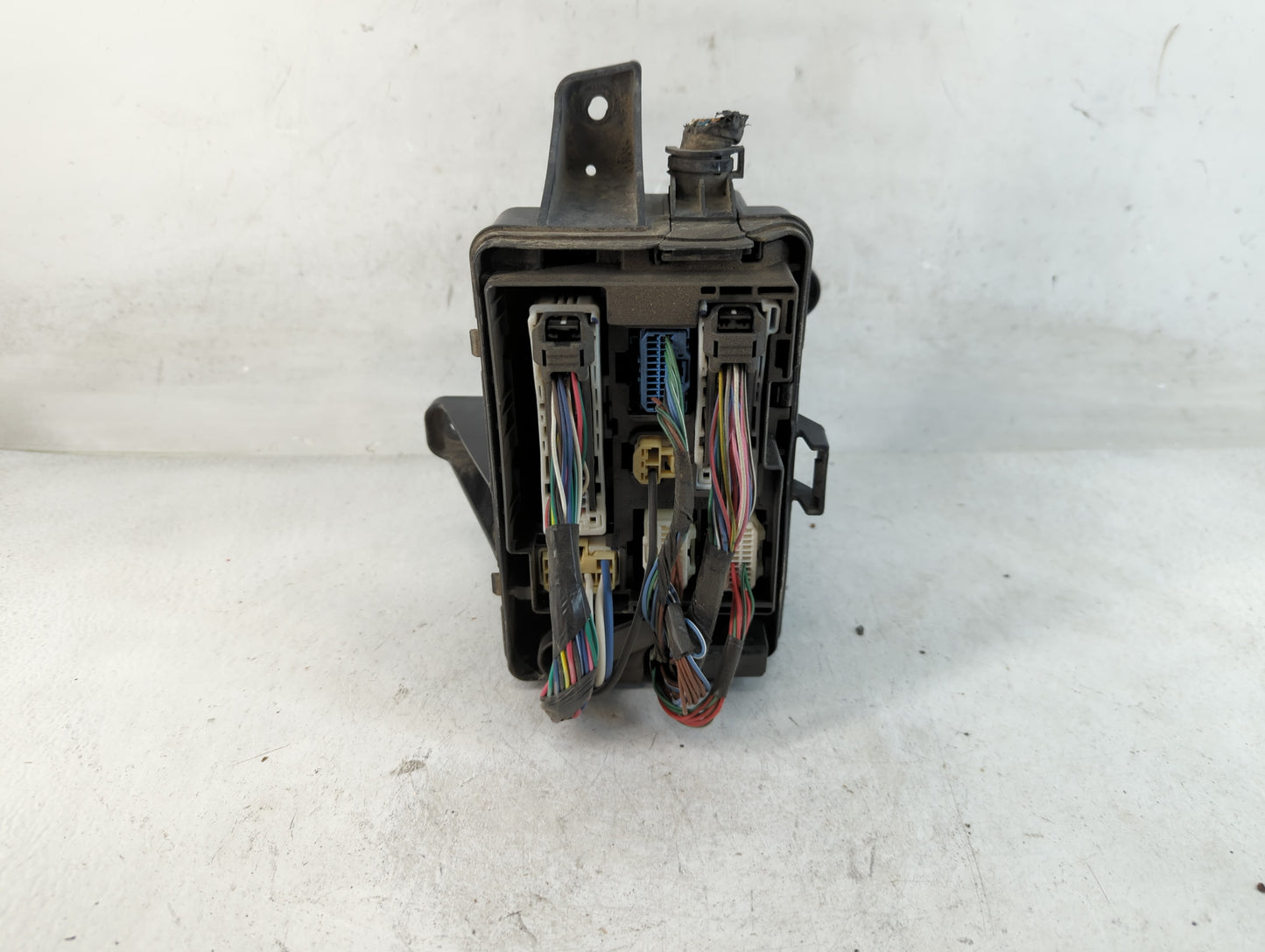 2012-2013 Toyota Tundra Fusebox Fuse Box Panel Relay Module P/N:>PP-TD20< Fits Fits 2012 2013 OEM Used Auto Parts - Oemusedautoparts1.com