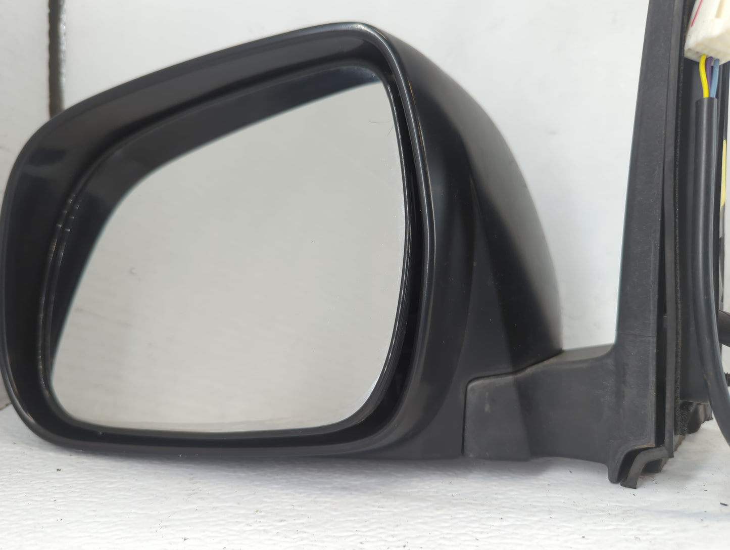 2008 Toyota Sienna Driver Left Side View Manual Door Mirror Black - Oemusedautoparts1.com