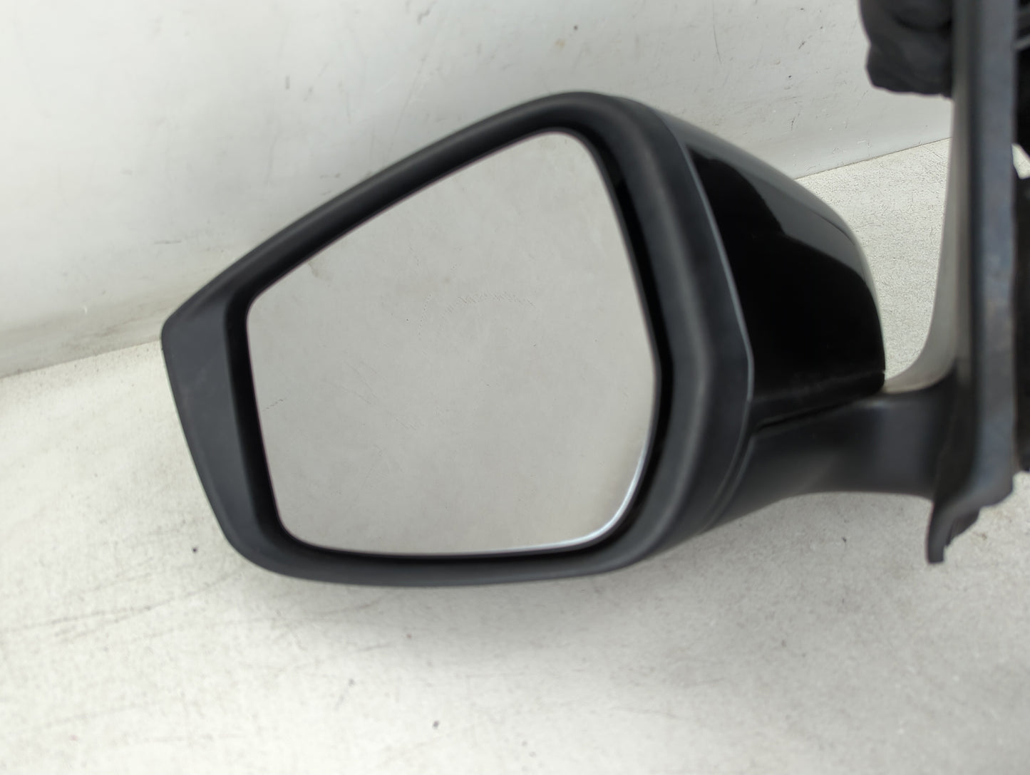 2015 Nissan Versa Driver Left Side View Manual Door Mirror - Oemusedautoparts1.com