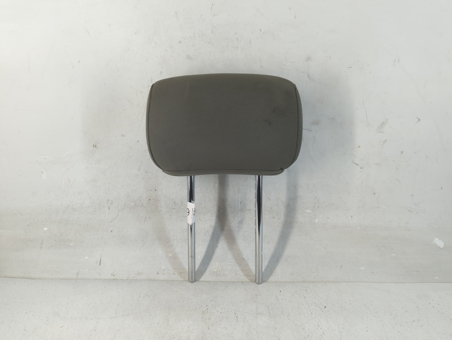 2007 Nissan Titan Headrest Head Rest Rear Seat Fits OEM Used Auto Parts - Oemusedautoparts1.com