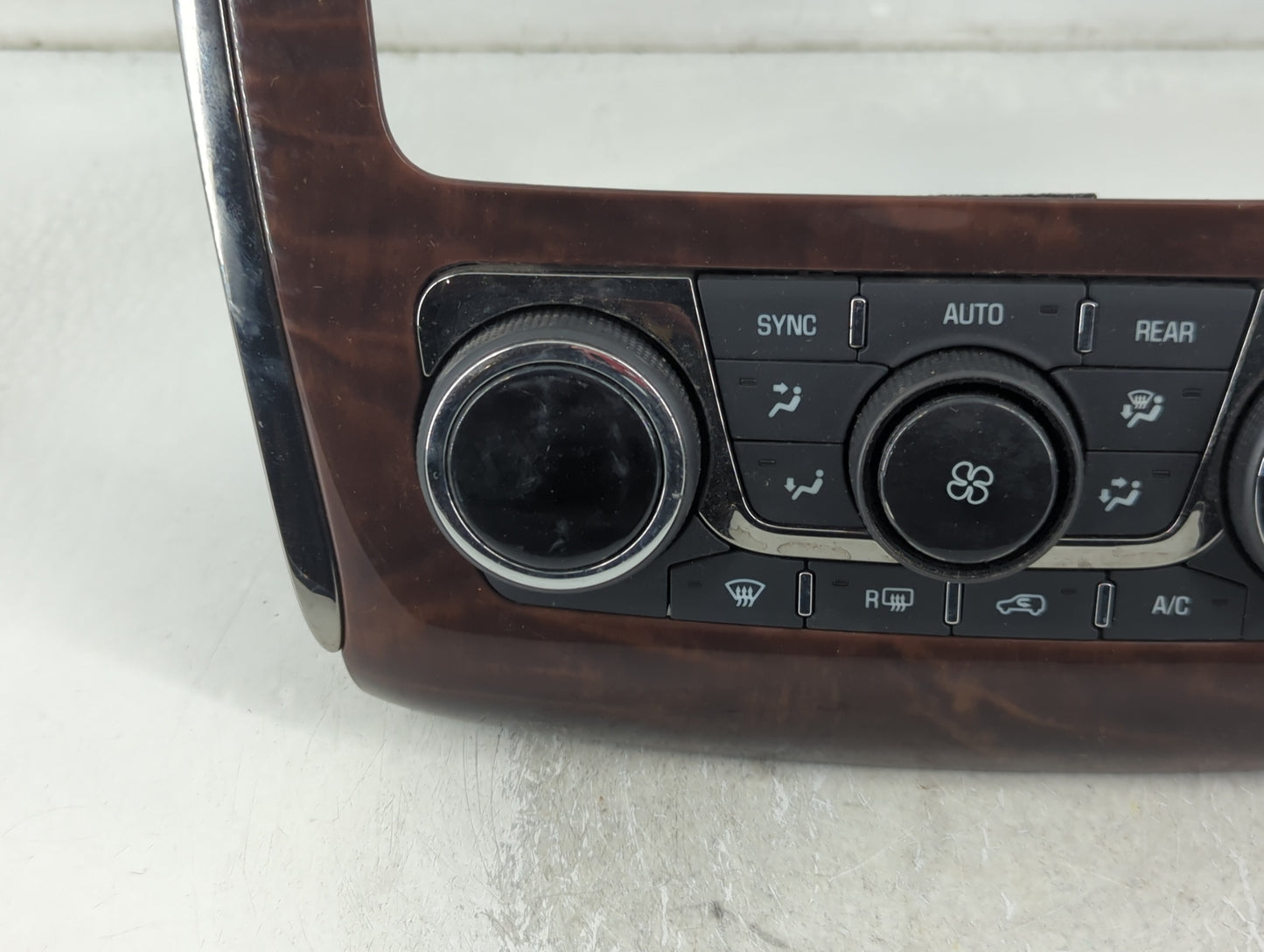 2013 Buick Enclave Climate Control Module Temperature AC/Heater Replacement P/N:23120467 Fits OEM Used Auto Parts - Oemusedautoparts1.com