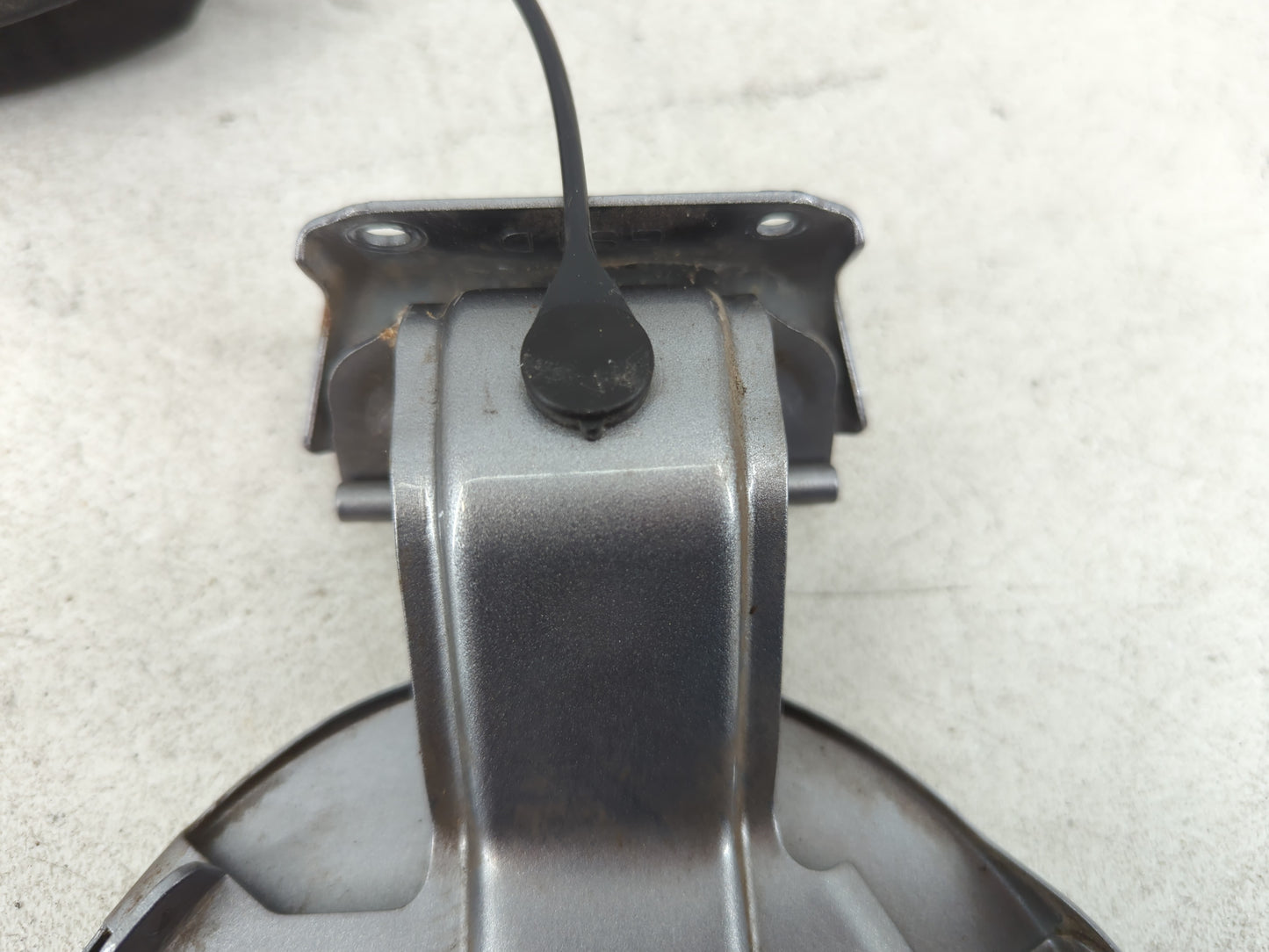 2011 Mazda 3 Fuel Tank Door Lid Gas Tank - Oemusedautoparts1.com