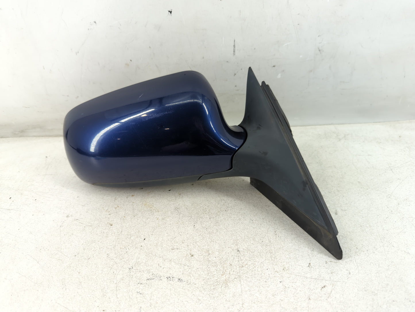 2000 Audi A4 Passenger Right Side View Manual Door Mirror Blue - Oemusedautoparts1.com