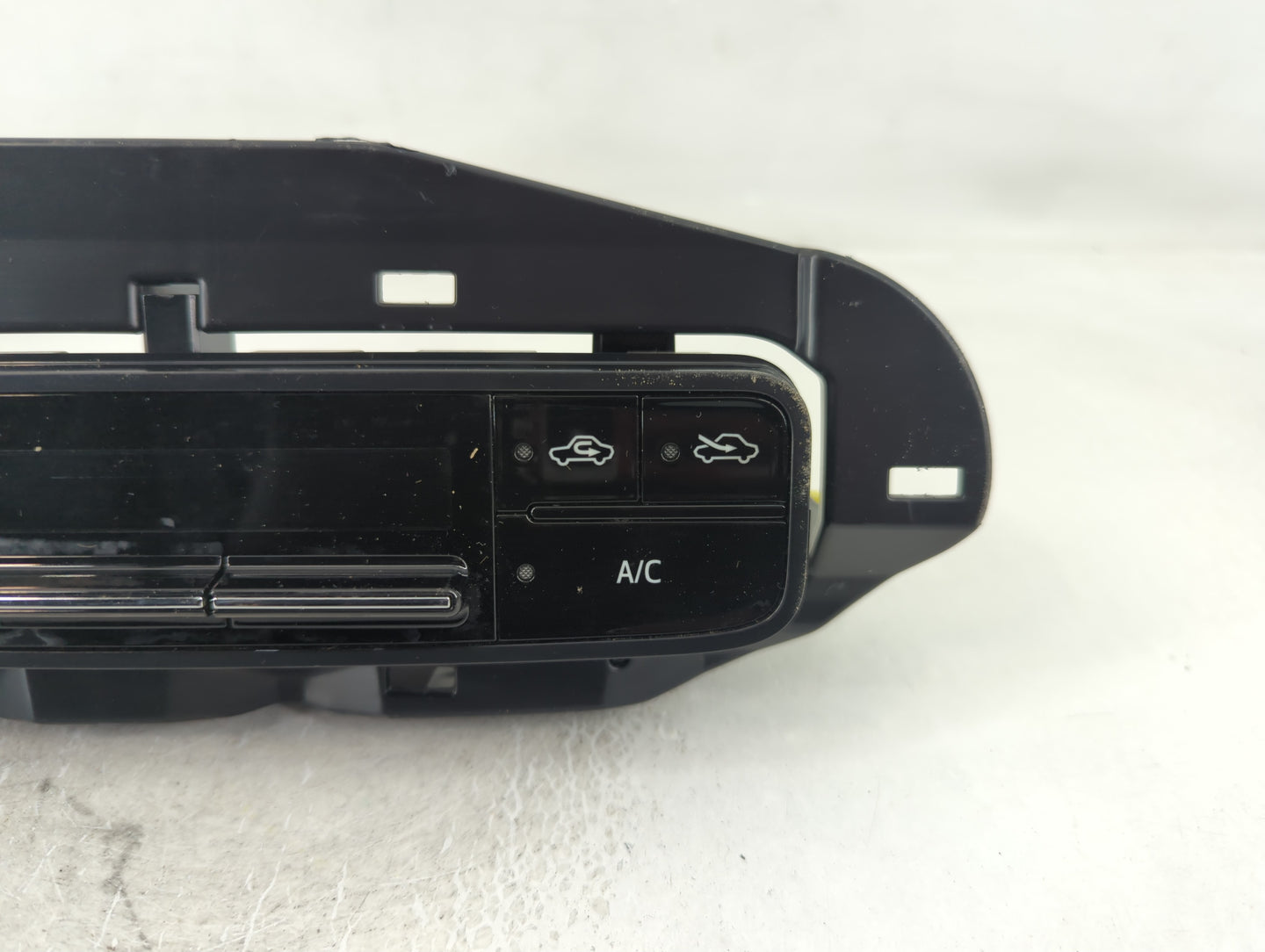 2017-2019 Toyota Corolla Climate Control Module Temperature AC/Heater Replacement P/N:55468-02060 Fits Fits 2017 2018 2019 OEM Used Auto Parts - Oemusedautoparts1.com