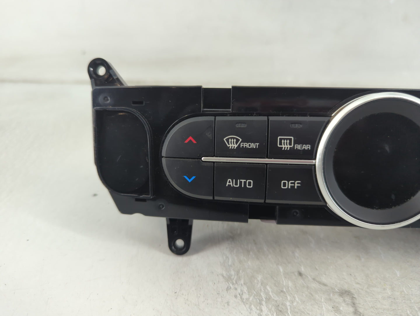 2017-2019 Kia Soul Climate Control Module Temperature AC/Heater Replacement P/N:97250-B2Q1CA Fits Fits 2017 2018 2019 OEM Used Auto Parts - Oemusedautoparts1.com