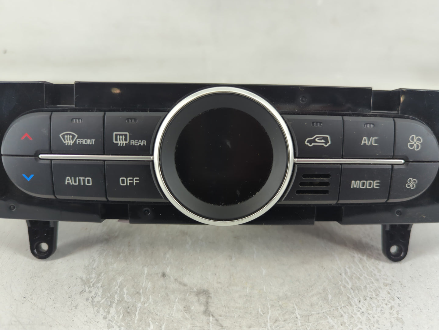 2017-2019 Kia Soul Climate Control Module Temperature AC/Heater Replacement P/N:97250-B2Q1CA Fits Fits 2017 2018 2019 OEM Used Auto Parts - Oemusedautoparts1.com