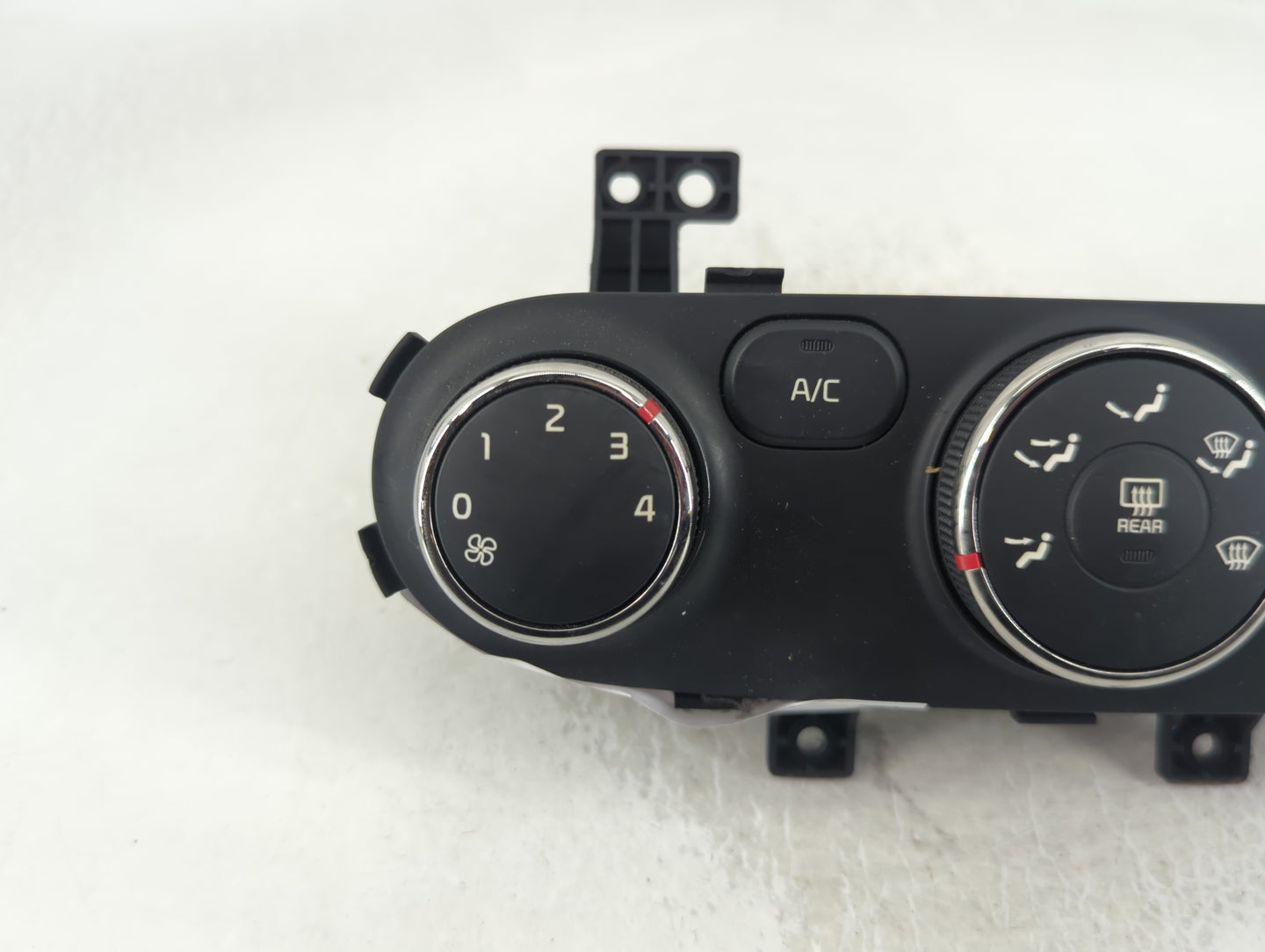 2014-2016 Kia Forte Climate Control Module Temperature AC/Heater Replacement P/N:97250-A7260 Fits Fits 2014 2015 2016 OEM Used Auto Parts - Oemusedautoparts1.com