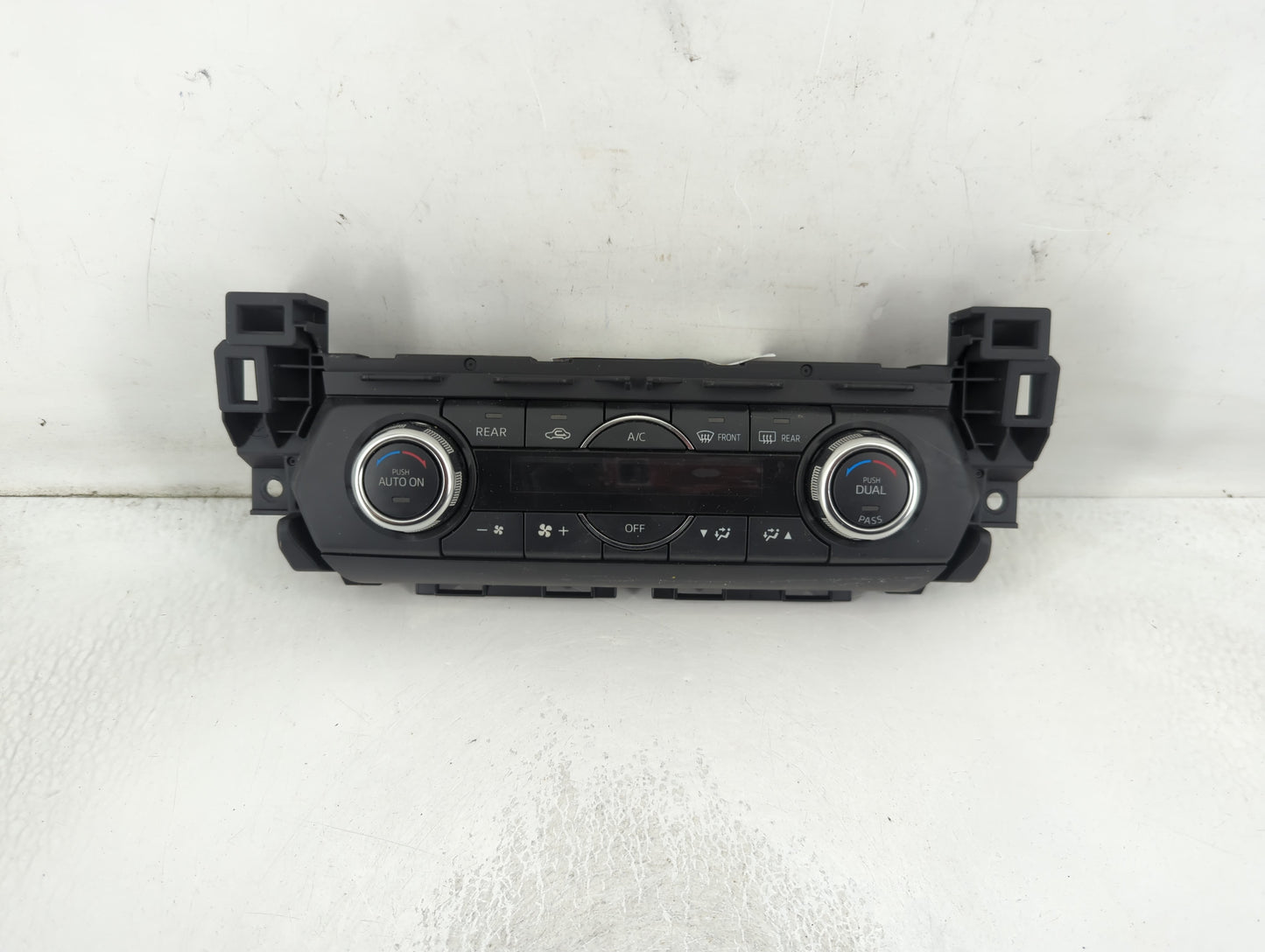 2016 Mazda Cx-9 Climate Control Module Temperature AC/Heater Replacement P/N:TK8061190C6E18 Fits OEM Used Auto Parts - Oemusedautoparts1.com