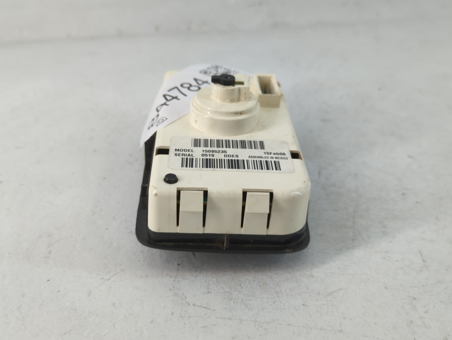 2002-2009 Chevrolet Trailblazer Climate Control Module Temperature AC/Heater Replacement P/N:15095235 Fits OEM Used Auto Parts - Oemusedautoparts1.com