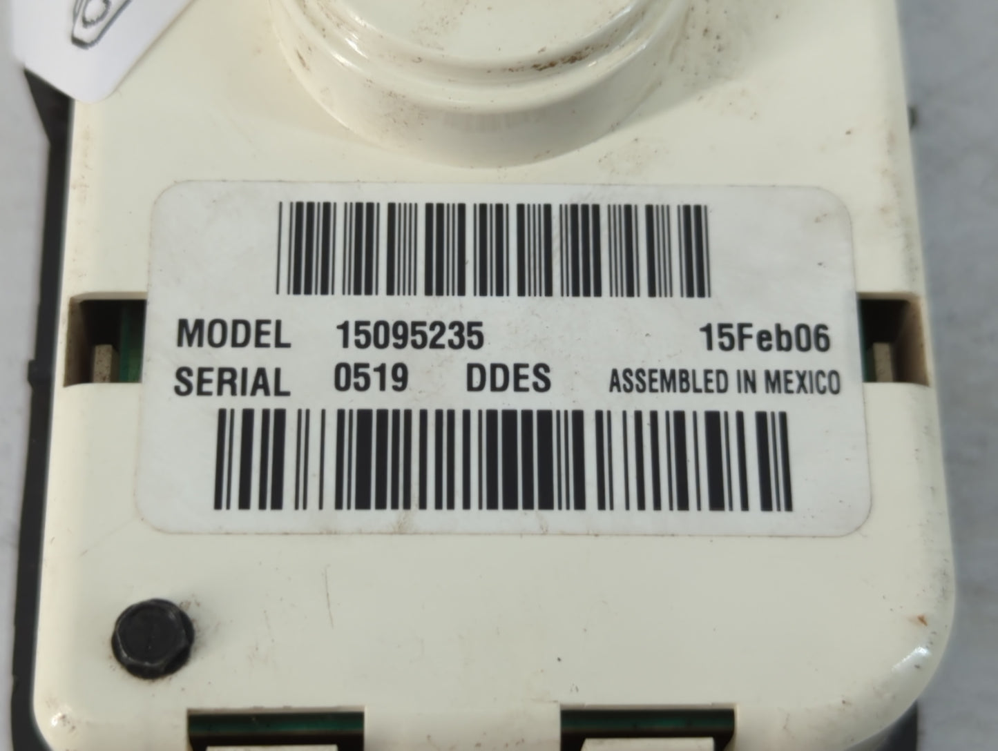 2002-2009 Chevrolet Trailblazer Climate Control Module Temperature AC/Heater Replacement P/N:15095235 Fits OEM Used Auto Parts - Oemusedautoparts1.com