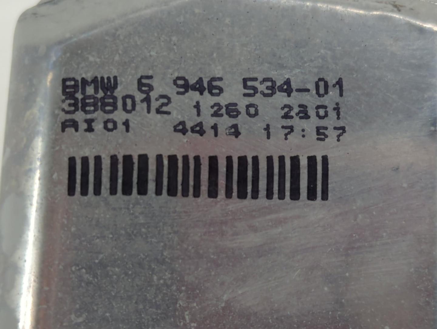 2005 Bmw 330i Tail Light Assembly Passenger Right OEM P/N:BMW 6 946 534-01 AI01 4414 17:57 Fits OEM Used Auto Parts - Oemusedautoparts1.com