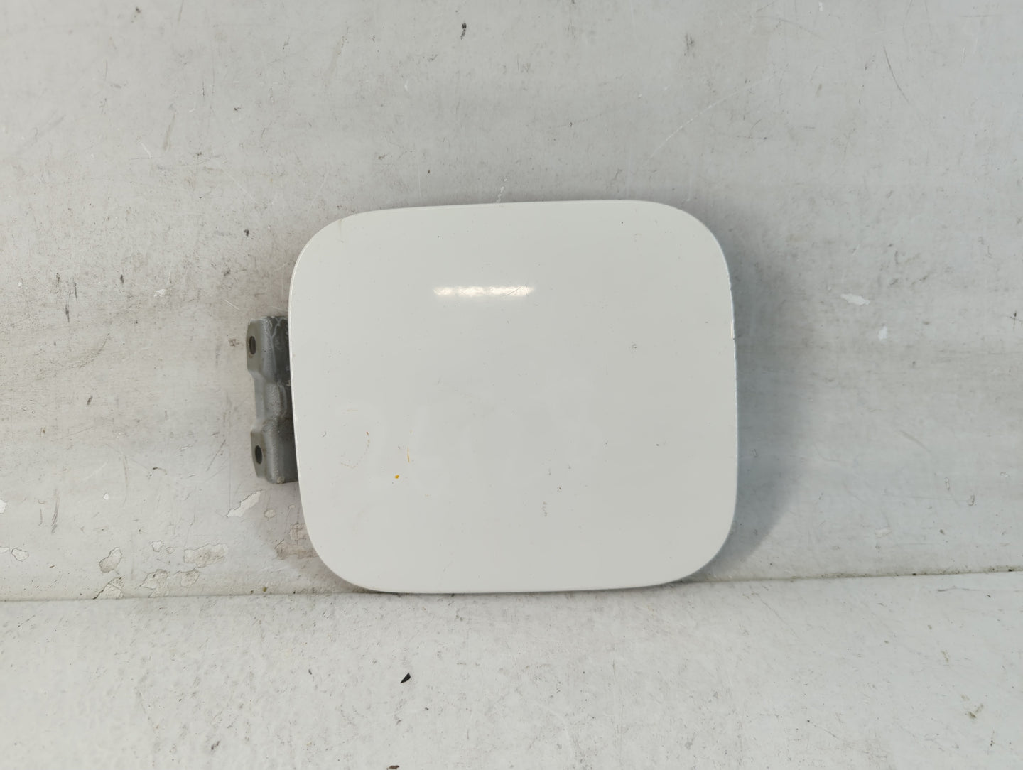 2005 Honda Cr-v Fuel Tank Door Lid Gas Tank - Oemusedautoparts1.com