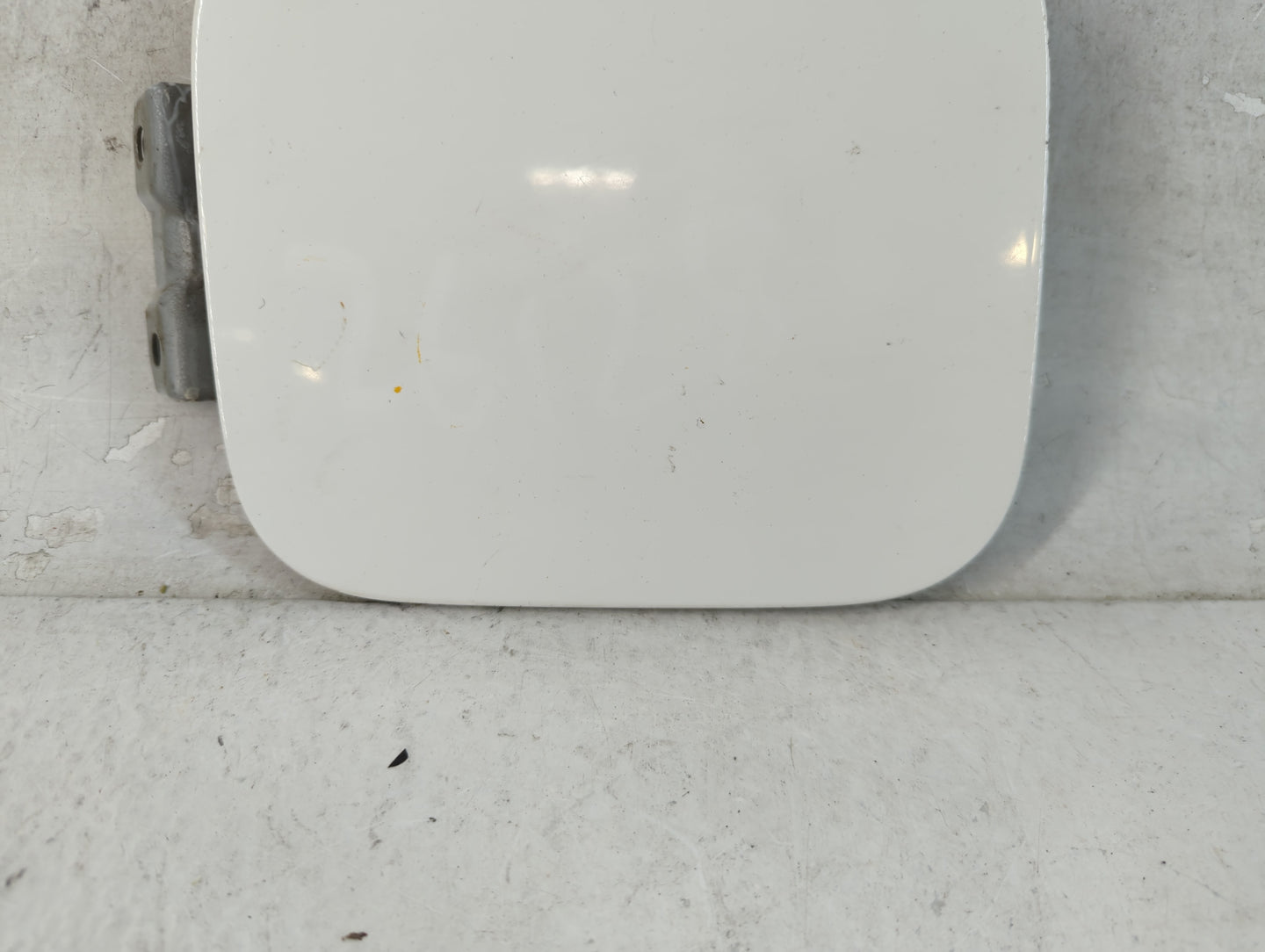 2005 Honda Cr-v Fuel Tank Door Lid Gas Tank - Oemusedautoparts1.com