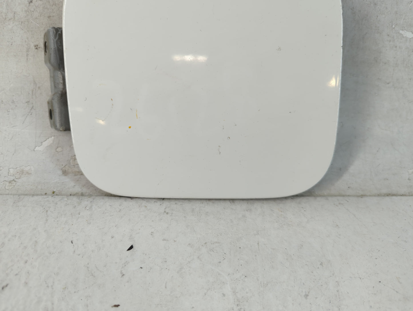 2005 Honda Cr-v Fuel Tank Door Lid Gas Tank - Oemusedautoparts1.com