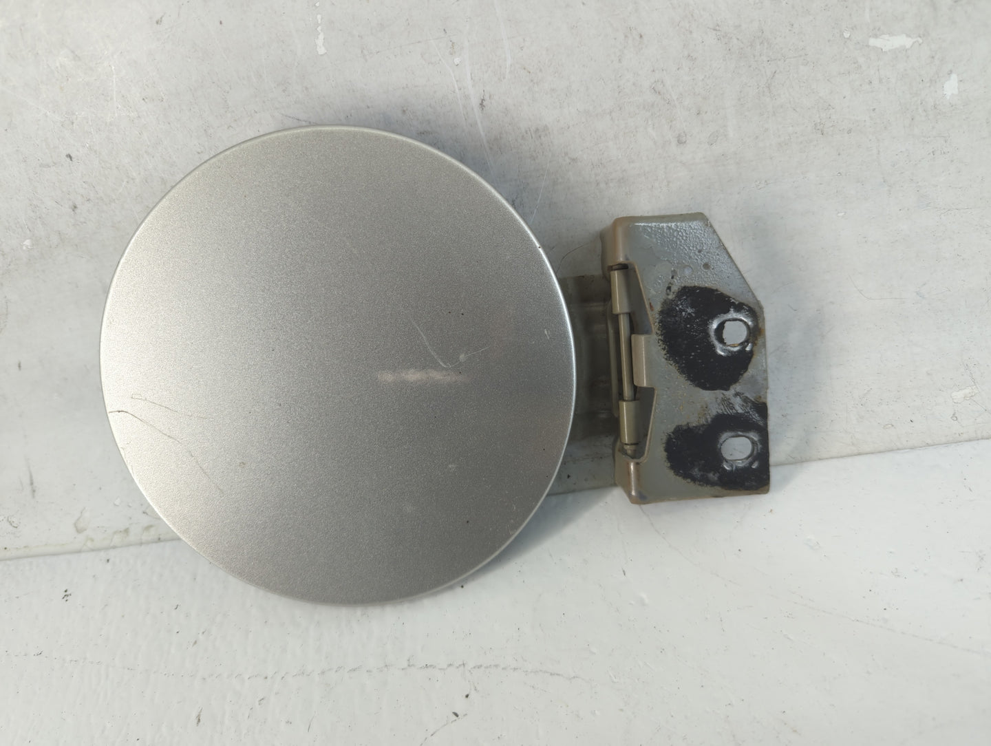 2007 Honda Odyssey Fuel Tank Door Lid Gas Tank - Oemusedautoparts1.com