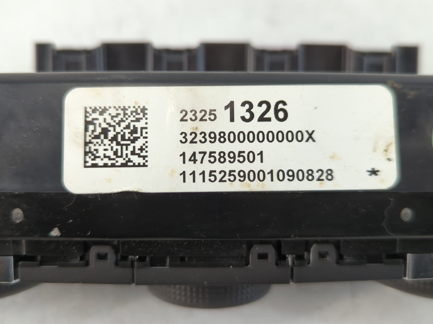 2013-2017 Chevrolet Traverse Climate Control Module Temperature AC/Heater Replacement P/N:23251326 Fits OEM Used Auto Parts - Oemusedautoparts1.com