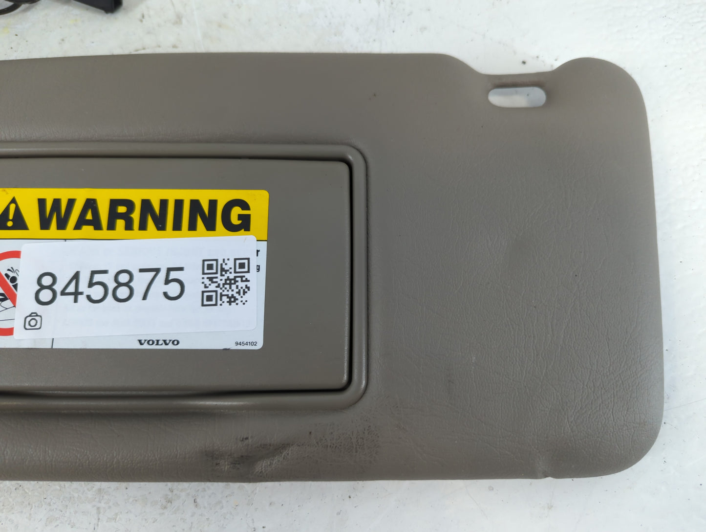 1998 Volvo Volvo 90 Series Sun Visor Shade Replacement Driver Left Mirror Fits OEM Used Auto Parts - Oemusedautoparts1.com
