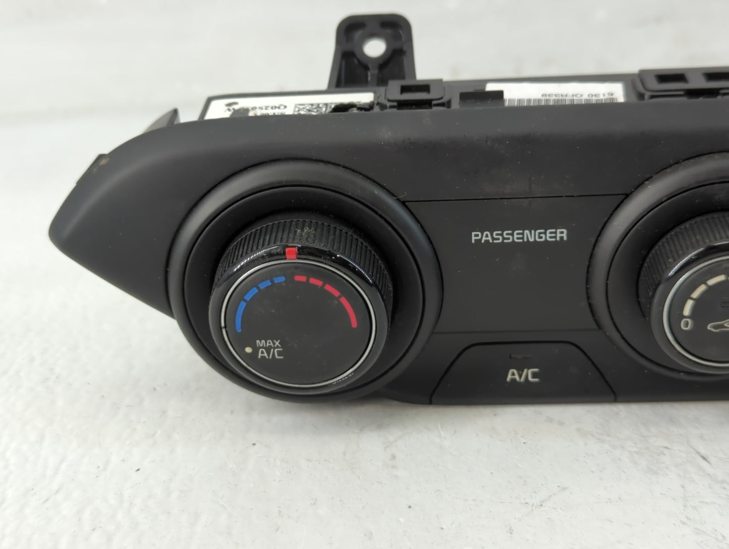 2019-2021 Kia Forte Climate Control Module Temperature AC/Heater Replacement P/N:97250-M6310WK Fits Fits 2019 2020 2021 OEM Used Auto Parts - Oemusedautoparts1.com