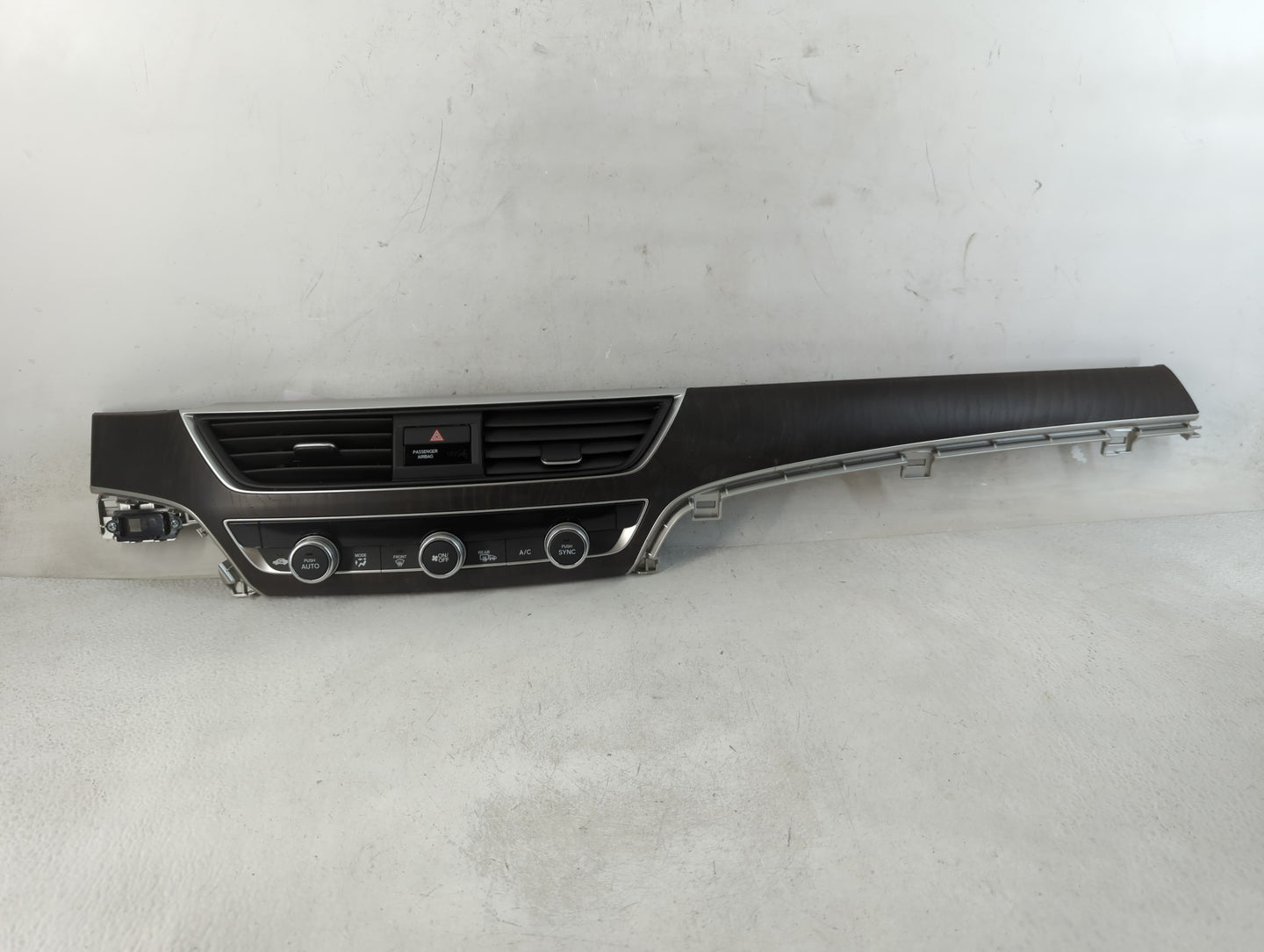 2018 Honda Accord Climate Control Module Temperature AC/Heater Replacement P/N:79610TVAA316M1 Fits OEM Used Auto Parts - Oemusedautoparts1.com