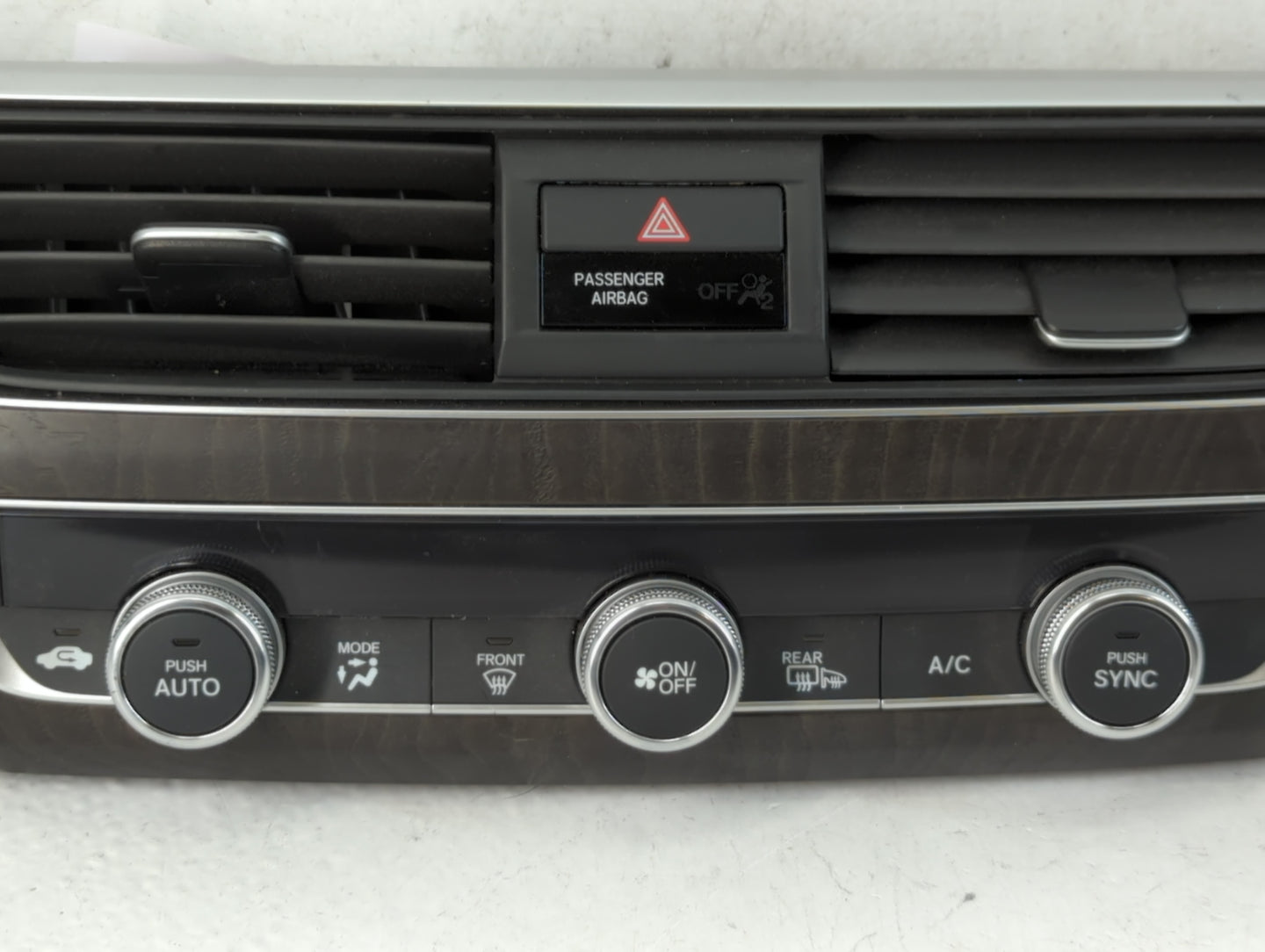 2018 Honda Accord Climate Control Module Temperature AC/Heater Replacement P/N:79610TVAA316M1 Fits OEM Used Auto Parts - Oemusedautoparts1.com