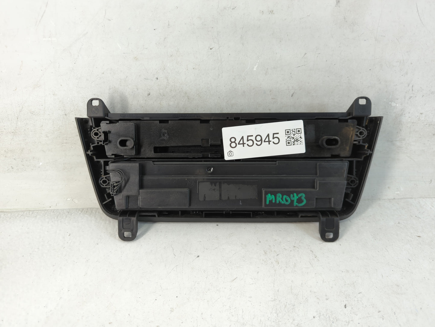 2011-2013 Bmw 328i Climate Control Module Temperature AC/Heater Replacement P/N:173 138 10 Fits Fits 2011 2012 2013 OEM Used Auto Parts - Oemusedautoparts1.com