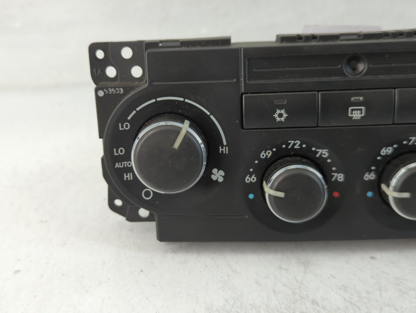 2006-2007 Jeep Commander Climate Control Module Temperature AC/Heater Replacement P/N:P55111010AI Fits Fits 2005 2006 2007 OEM Used Auto Parts - Oemusedautoparts1.com