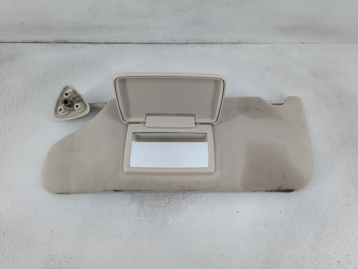 2008-2010 Dodge Charger Sun Visor Shade Replacement Driver Left Mirror Fits Fits 2008 2009 2010 OEM Used Auto Parts - Oemusedautoparts1.com