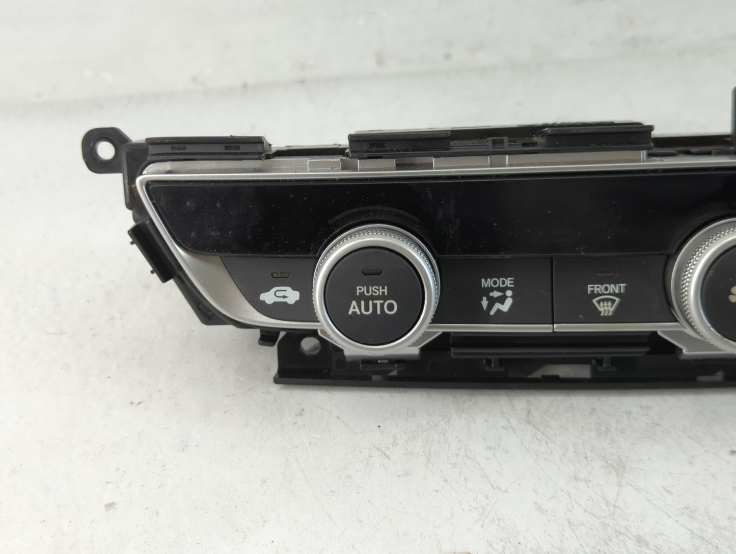 2018-2020 Honda Accord Climate Control Module Temperature AC/Heater Replacement P/N:2139B1 114149 79610TVAA316M1 Fits OEM Used Auto Parts - Oemusedautoparts1.com
