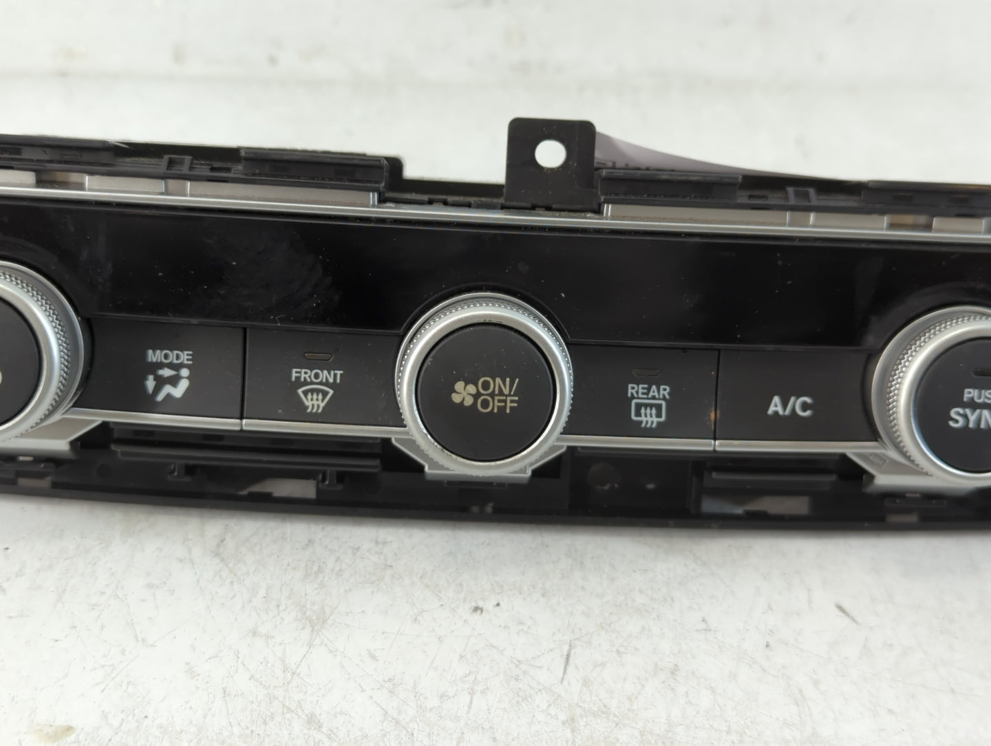 2018-2020 Honda Accord Climate Control Module Temperature AC/Heater Replacement P/N:2139B1 114149 79610TVAA316M1 Fits OEM Used Auto Parts - Oemusedautoparts1.com