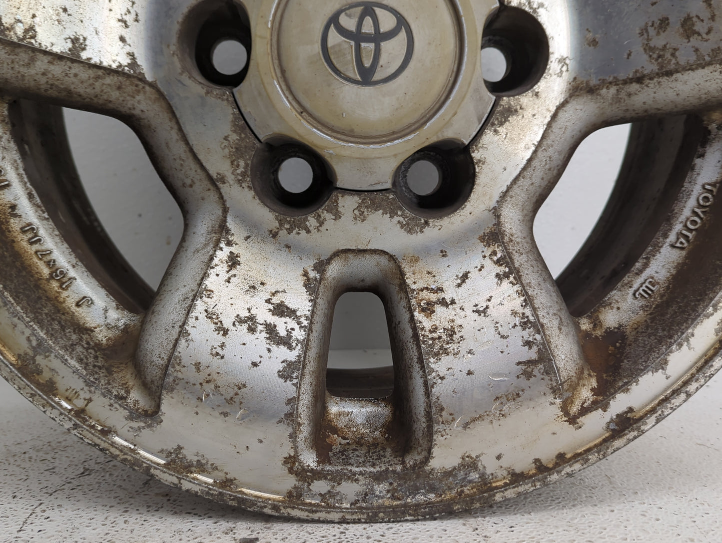 1996-2002 Toyota 4runner Oem Wheel Rim - Oemusedautoparts1.com