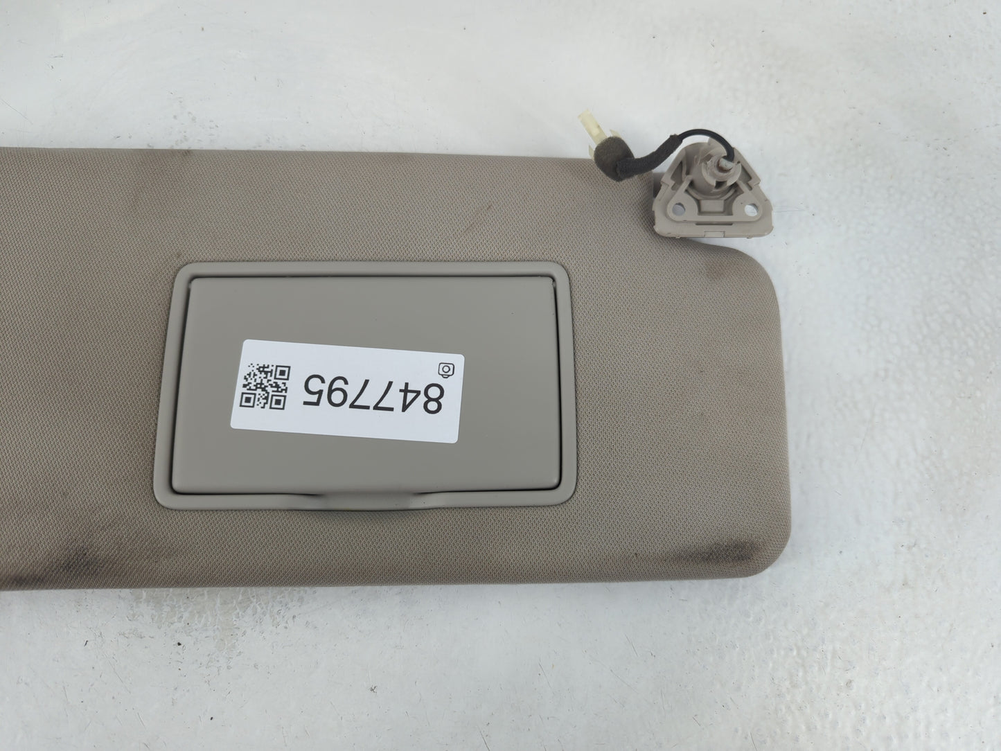 2023 Nissan Titan Sun Visor Shade Replacement Passenger Right Mirror Fits OEM Used Auto Parts - Oemusedautoparts1.com