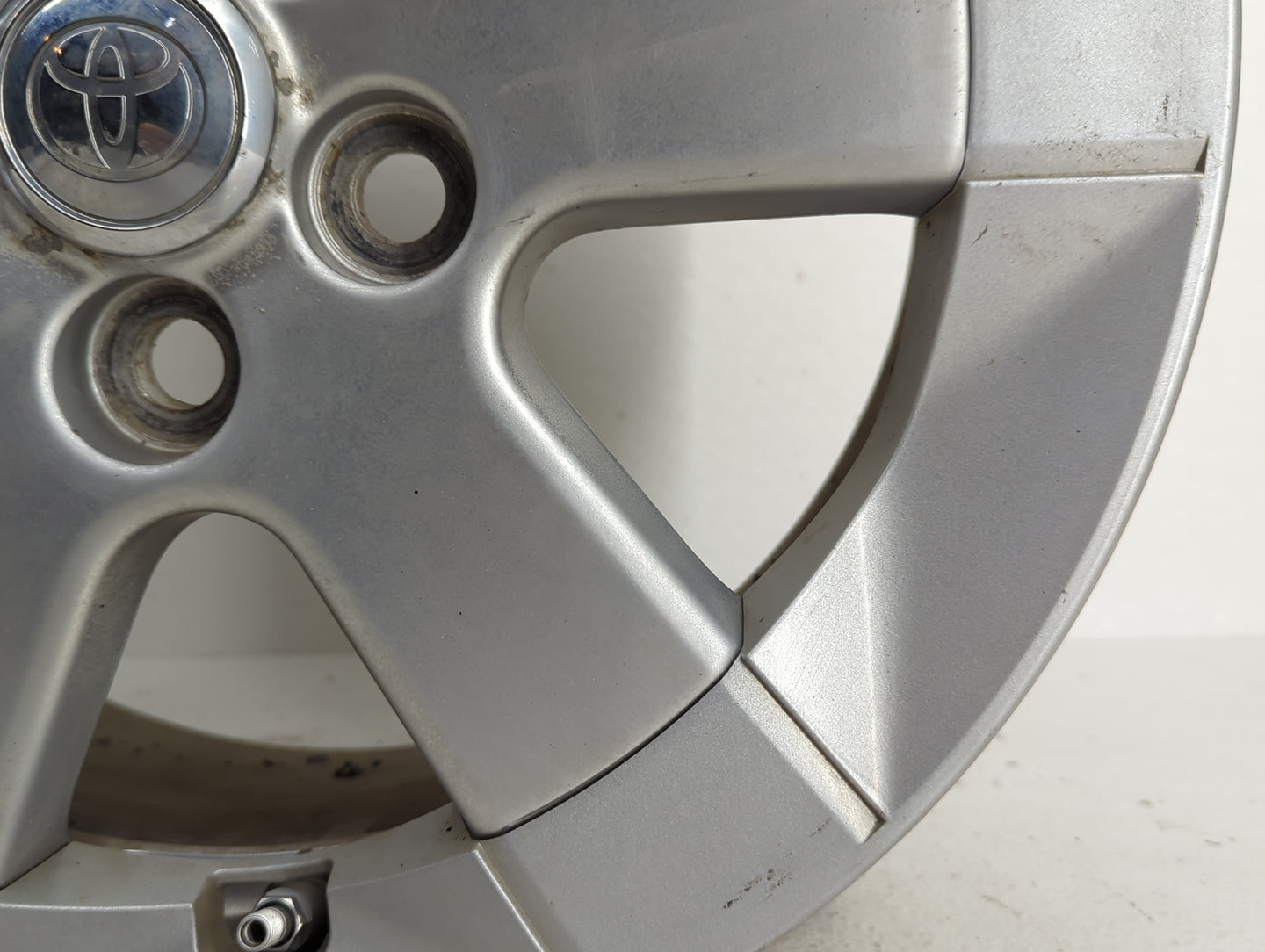 2004-2009 Toyota Prius Wheel Rim Oem - Oemusedautoparts1.com