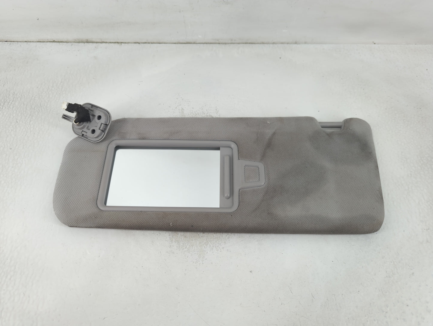 2015-2019 Hyundai Sonata Sun Visor Shade Replacement Passenger Right Mirror Fits Fits 2015 2016 2017 2018 2019 OEM Used Auto Parts - Oemusedautoparts1.com