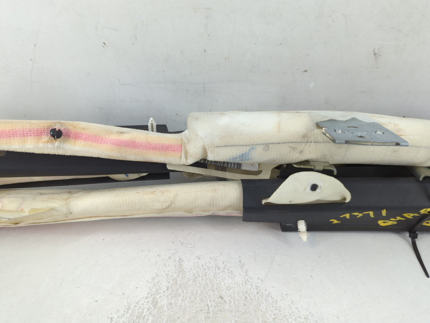 2006-2010 Jeep Grand Cherokee Air Bag Passenger Right Dashboard OEM P/N:P52029296AG Fits Fits 2006 2007 2008 2009 2010 OEM Used Auto Parts - Oemusedautoparts1.com