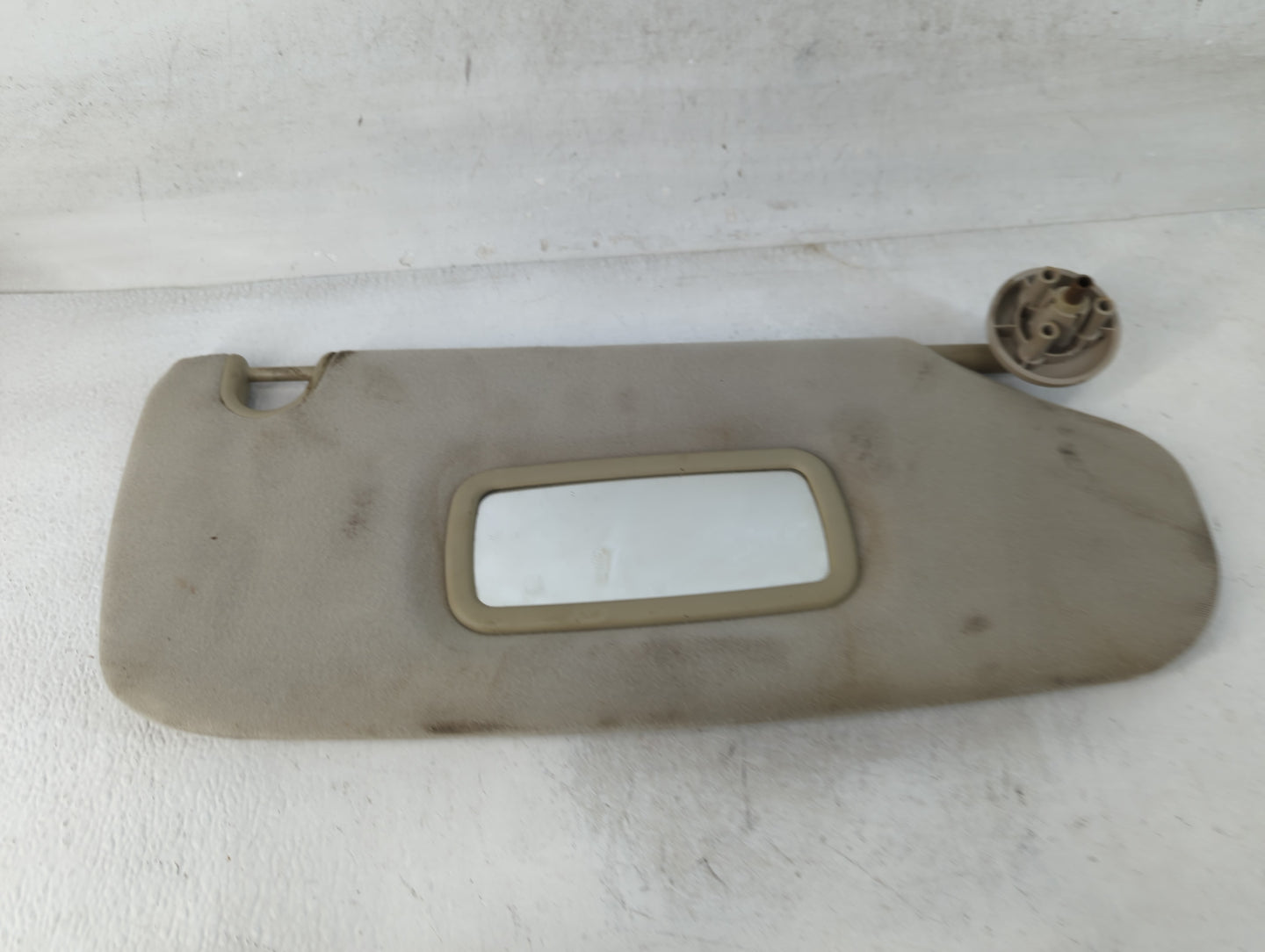 2006-2008 Dodge Ram 1500 Sun Visor Shade Replacement Passenger Right Mirror Fits Fits 2006 2007 2008 OEM Used Auto Parts - Oemusedautoparts1.com