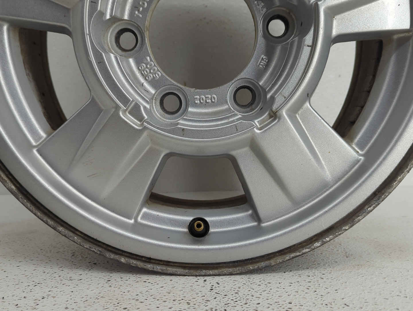2004-2008 Chevrolet Colorado Oem Wheel Rim - Oemusedautoparts1.com