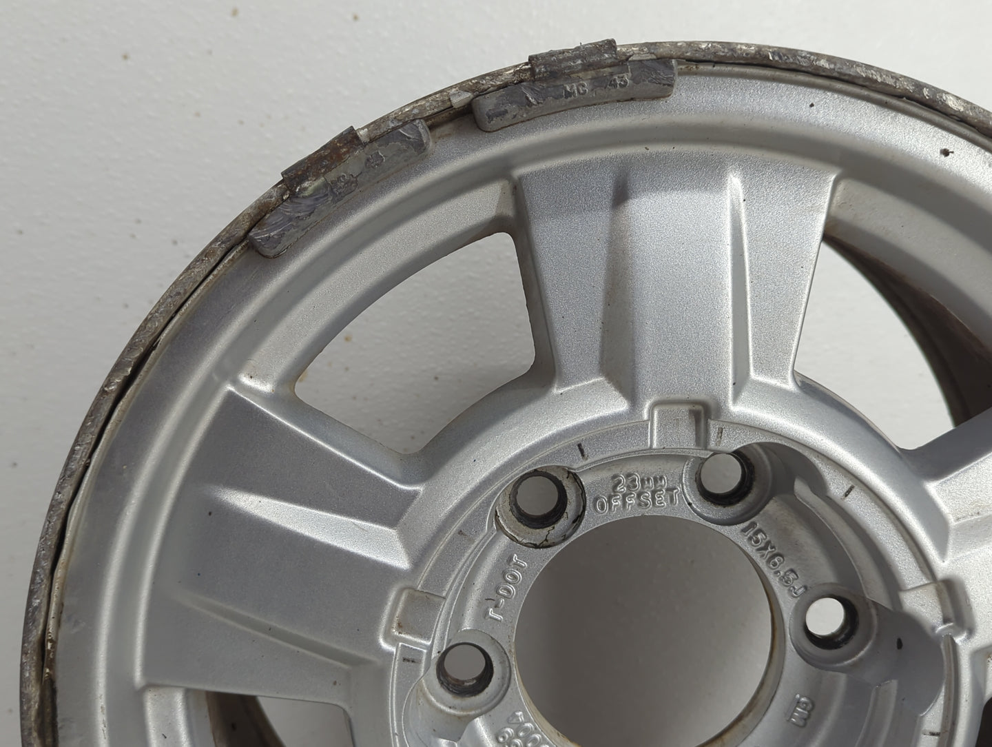 2004-2008 Chevrolet Colorado Oem Wheel Rim - Oemusedautoparts1.com