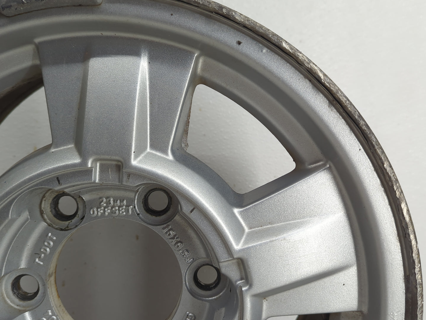 2004-2008 Chevrolet Colorado Oem Wheel Rim - Oemusedautoparts1.com